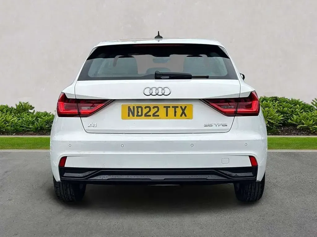 Usado Audi A1 Sport 95 CV (69 kW) 2022 Blanco SUV