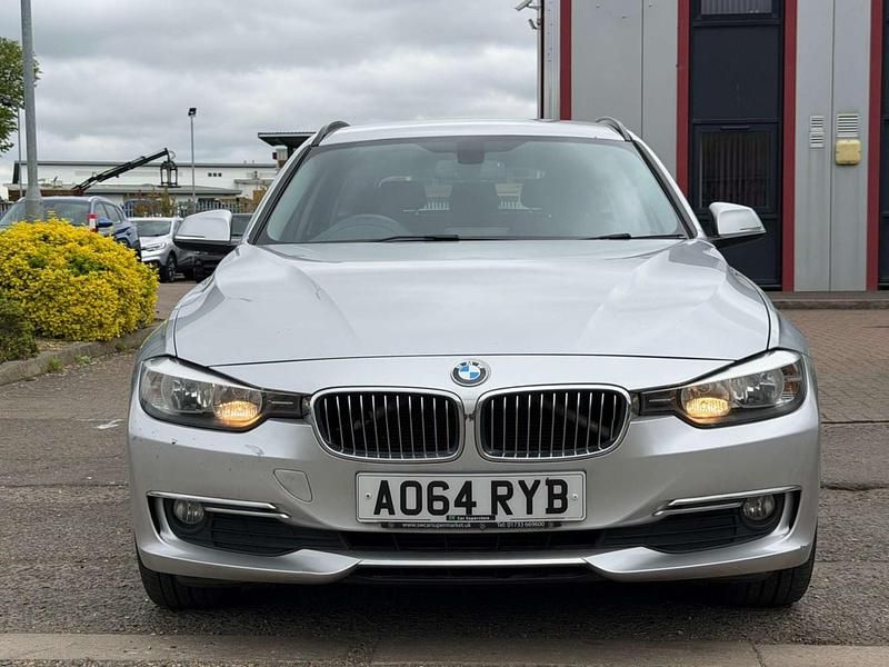 Used BMW 320 Luxury Line 184 HP (135 kW) 2014 Silver Estate