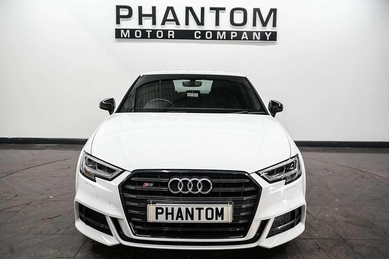 Used Audi A3 Sportback Black Edition 190 HP (139 kW) 2017 White Hatchback