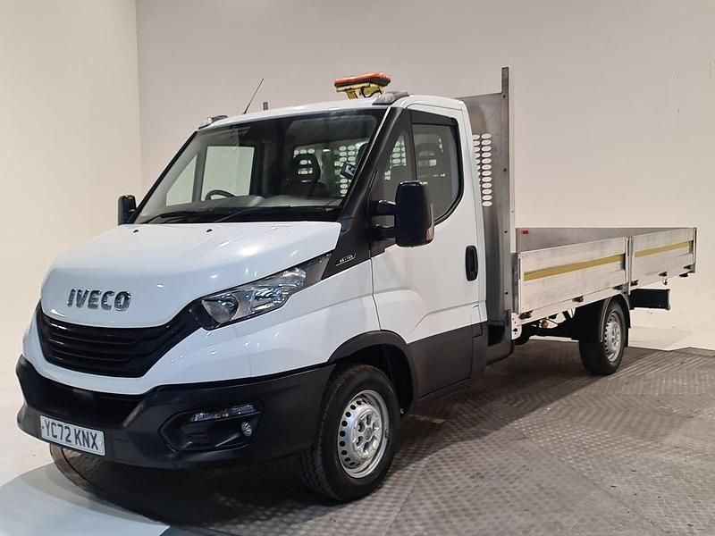 Used Iveco Daily 136 HP (100 kW) 2022 White