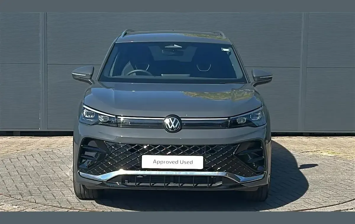 New VW Tiguan R-line 147 HP (108 kW) 2025 Grey SUV