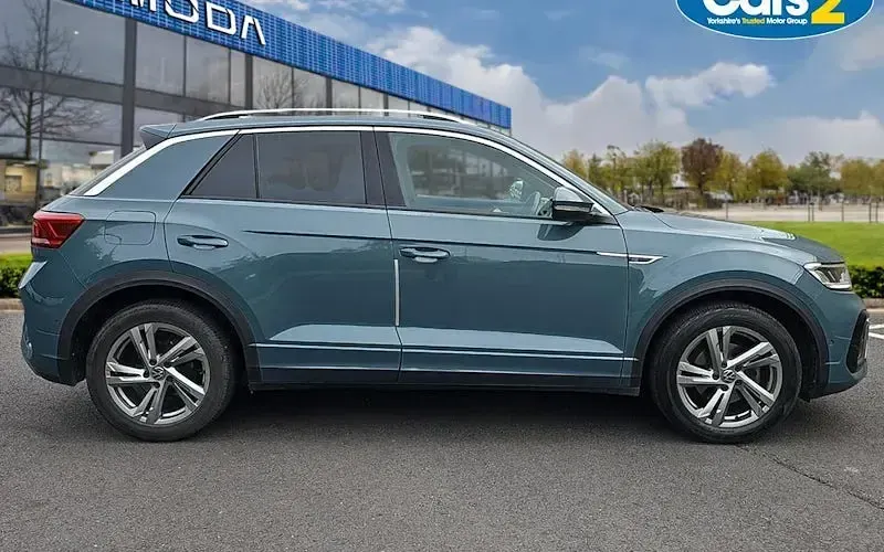 Used VW T-Roc R-line 150 HP (110 kW) 2025 SUV