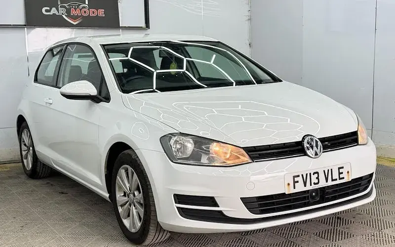Used VW Golf VII SE 125 HP (91 kW) 2013 White Hatchback