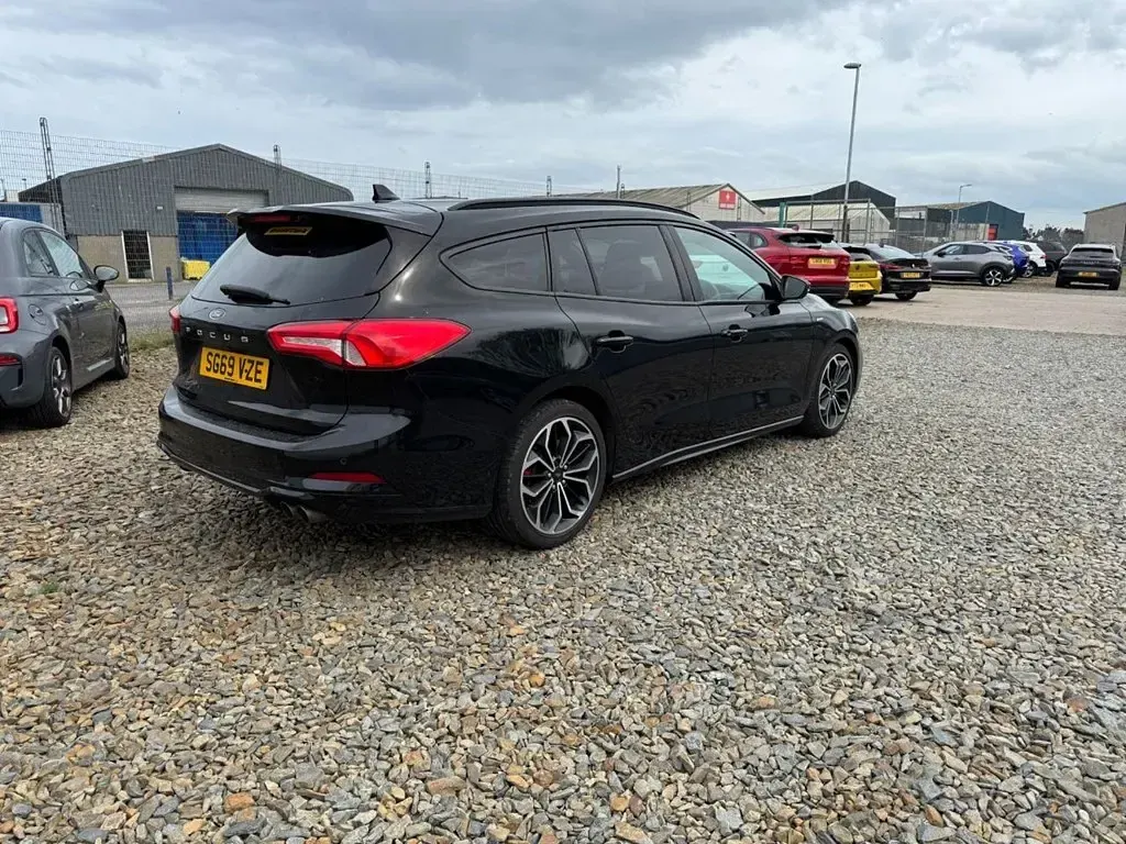 Used Ford Focus ST-Line X 150 HP (110 kW) 2019 Black Estate