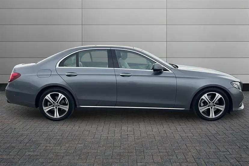 Used Mercedes E220 Premium 194 HP (142 kW) 2018 Grey Sedan
