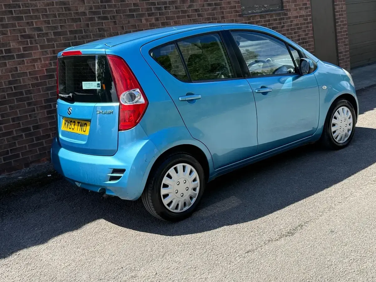 Used Suzuki Splash 67 HP (49 kW) 2013 Blue Hatchback