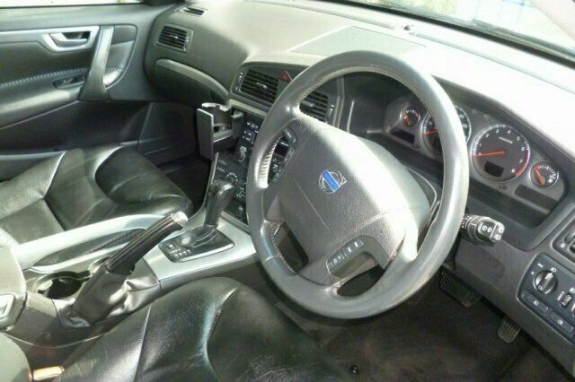 Usado Volvo XC70 210 HP (154 kW) 2005 SUV