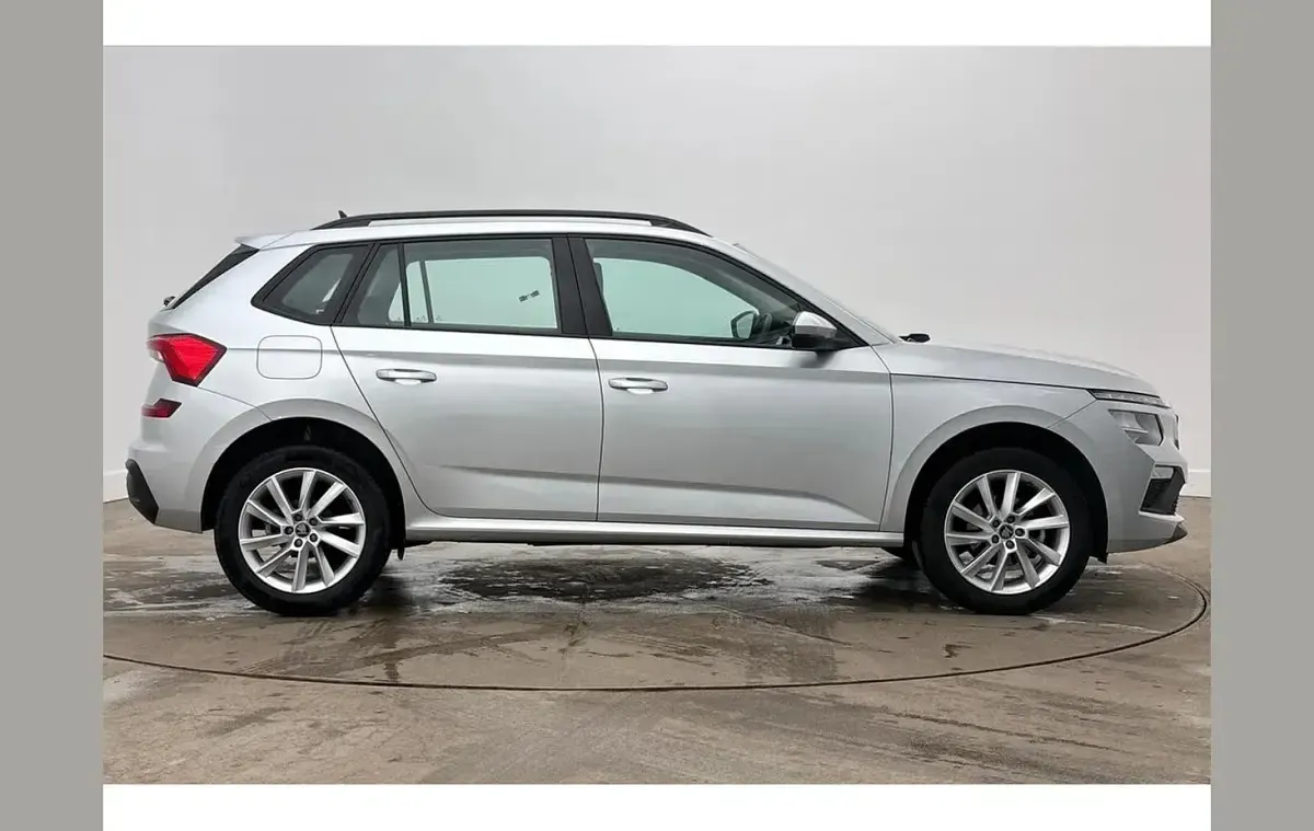 Used Skoda Kamiq SE 94 HP (69 kW) 2025 Silver SUV