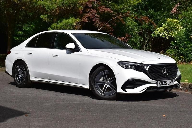 Used Mercedes E200 AMG line 2025 White Sedan