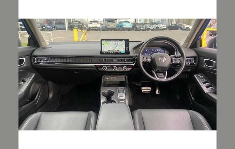 Używany Honda Civic Advance 184 KM (135 kW) 2023 Niebieski Hatchback