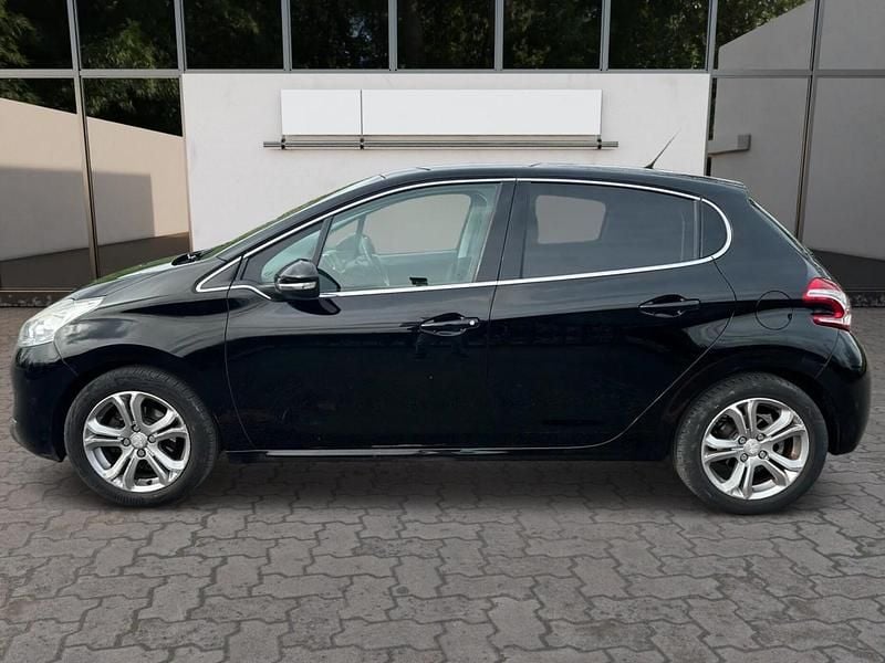 Used Peugeot 208 Allure 2013 Black Hatchback