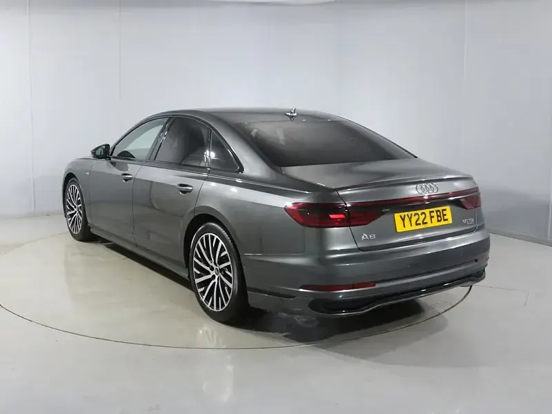 Used Audi A8 Advanced 286 HP (210 kW) 2022 Grey Sedan