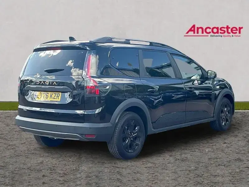 New Dacia Jogger Extreme 155 HP (114 kW) 2026 Black MPV