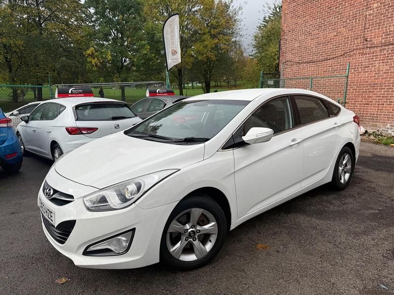 Used Hyundai i40 Active 115 HP (84 kW) 2013 White Sedan
