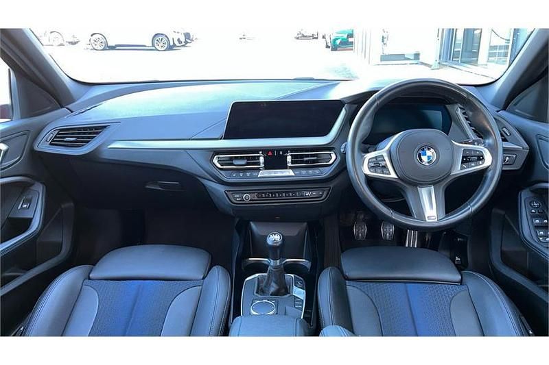 Used BMW 118 M Sport 136 HP (100 kW) 2022 Red Hatchback