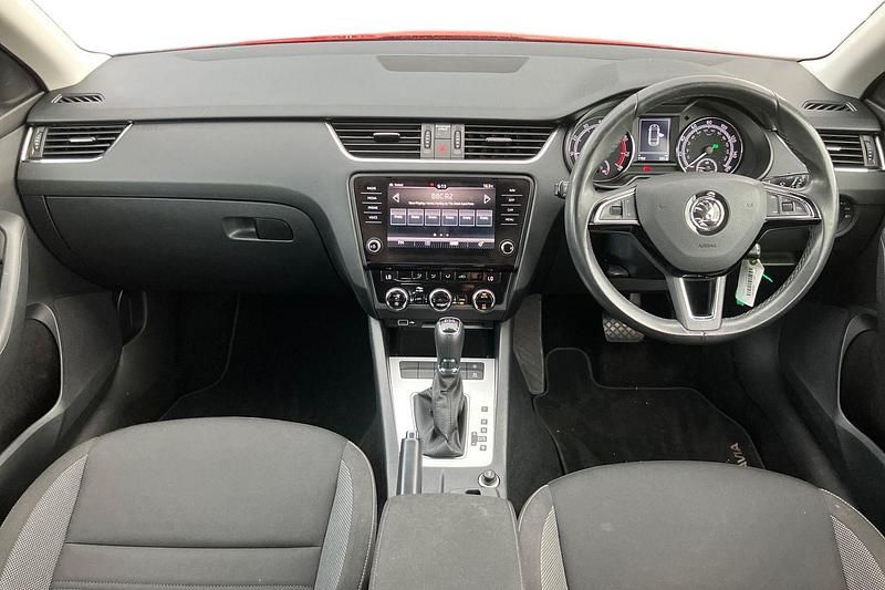 Used Skoda Octavia SE Drive 150 HP (110 kW) 2019 Red Estate