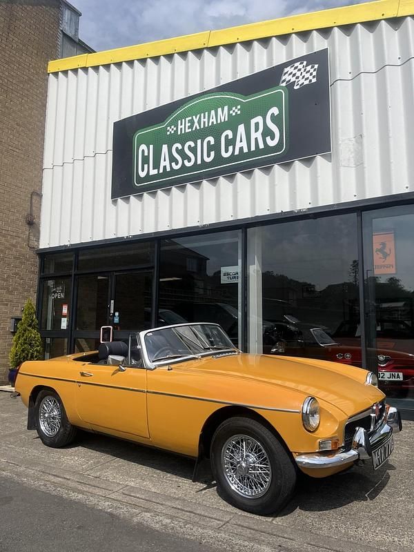 Used MG B 1973 Yellow
