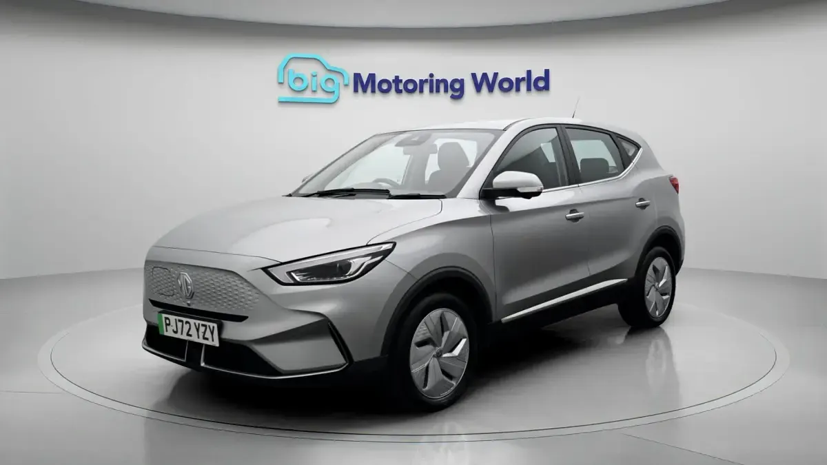 Used MG ZS SE 114 kW (156 HP) 2023 Silver SUV