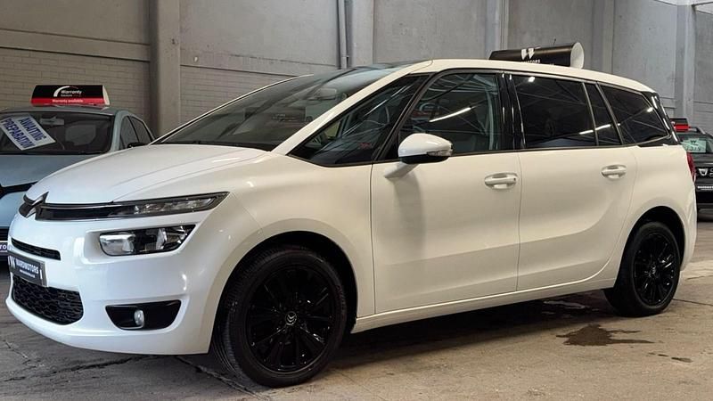 White Used 2015 Citroën Grand C4 Picasso SELECTION MPV | £4,498 (Fair price) - Image 1/4