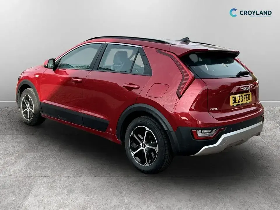 Used Kia Niro 139 HP (102 kW) 2023 Red SUV