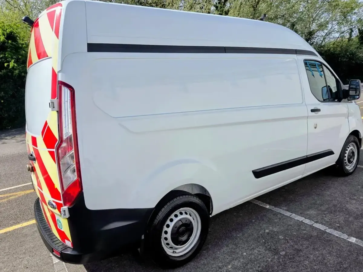 Używany Ford Transit Custom 130 KM (95 kW) 2018 Biały Van