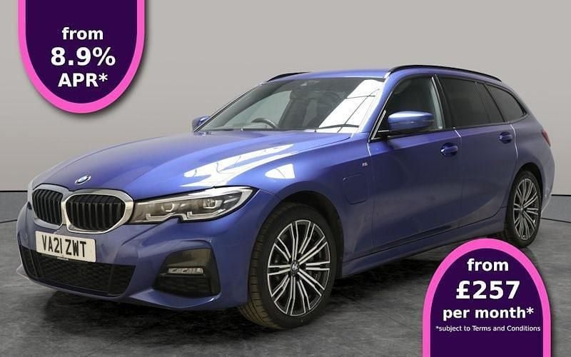 Used 2022 BMW 330e M Sport Estate | £18,404 (Good price) - Image 1/3