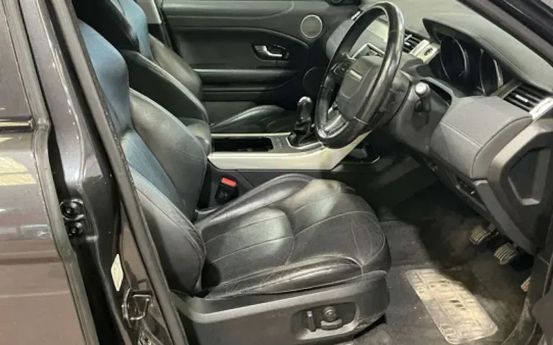 Used Land Rover Range Rover evoque SE 180 HP (132 kW) 2017 Grey Hatchback