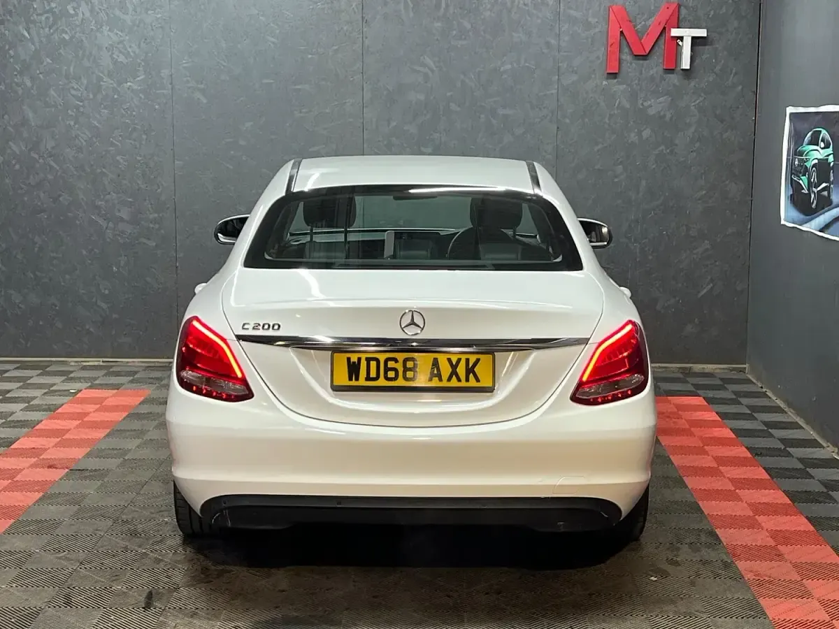 Used Mercedes C200 SE 2018 White Sedan