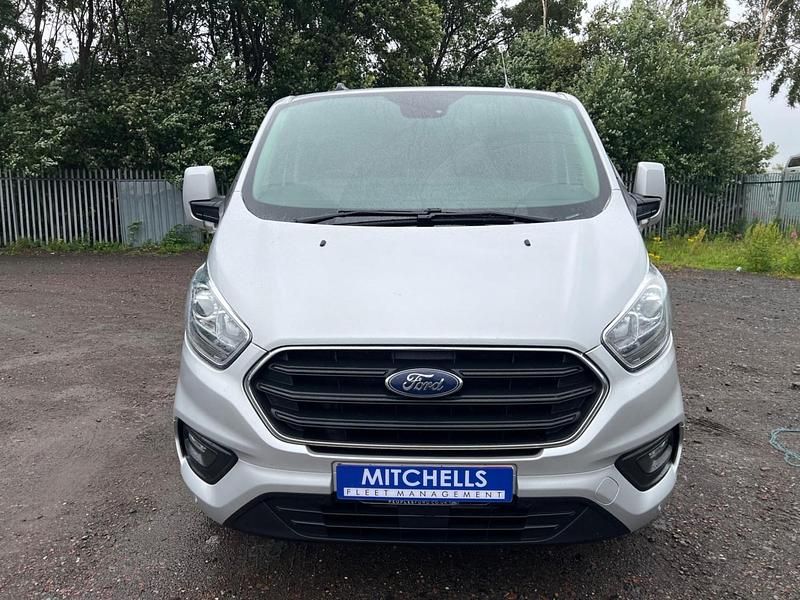 Used Ford Transit Custom Limited 130 HP (95 kW) 2021 Silver Van