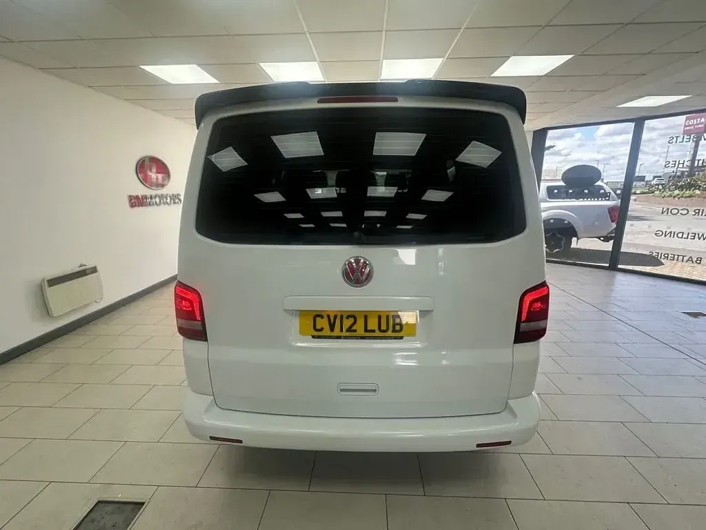 Used VW Transporter 84 HP (61 kW) 2012 White Van