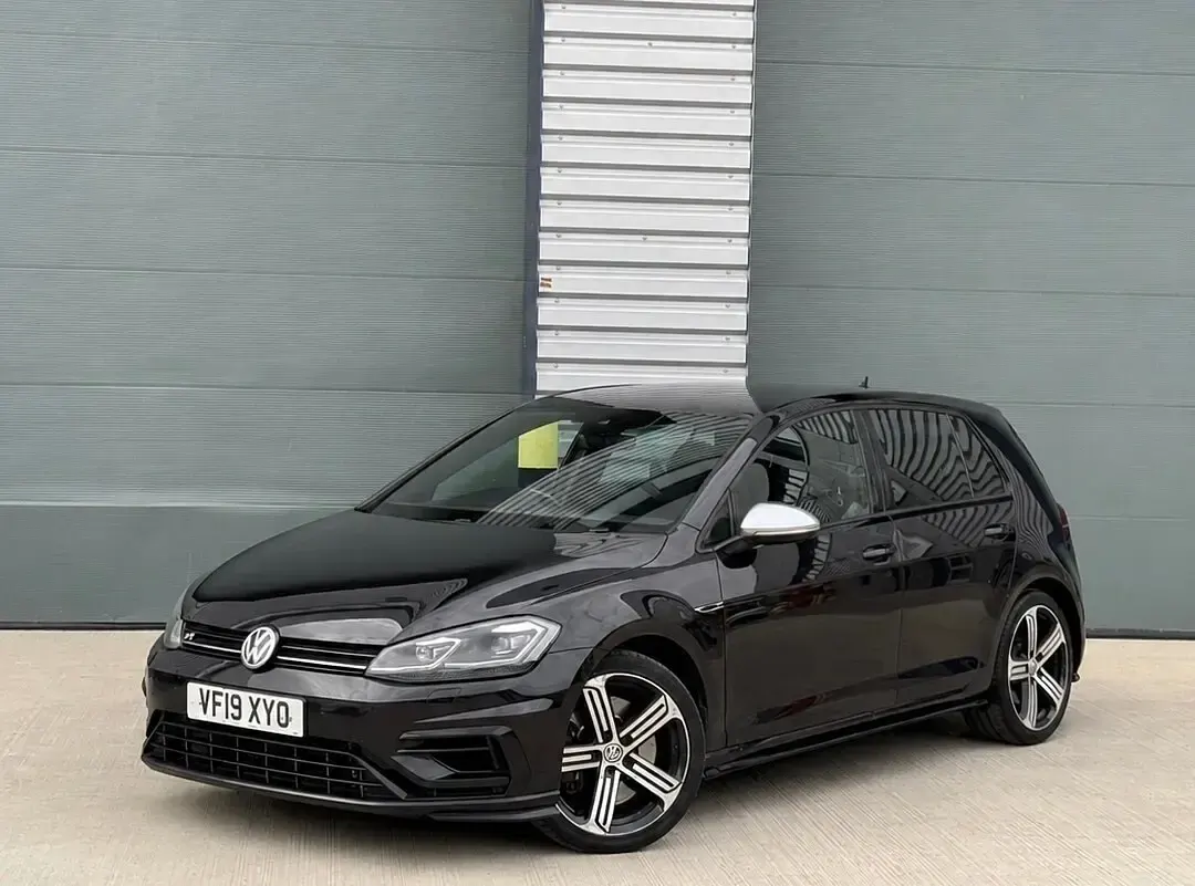 Used VW Golf VII R 310 HP (228 kW) 2019 Black Hatchback