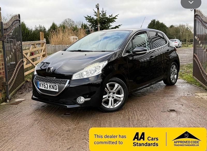 Black Used 2013 Peugeot 208 Allure Hatchback | £2,995 (A bit pricey) - Image 1/4