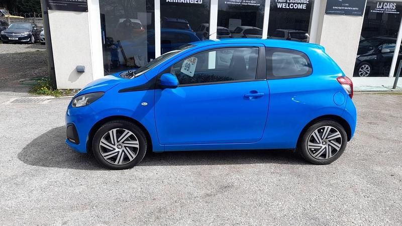 Used Peugeot 108 Active 68 HP (50 kW) 2016 Blue Hatchback