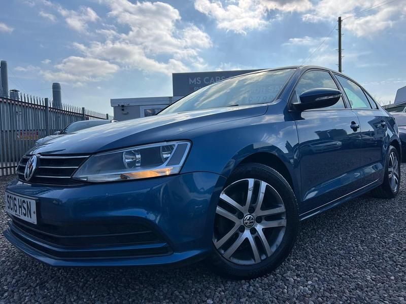 Used VW Jetta SE 150 HP (110 kW) 2016 Blue Sedan
