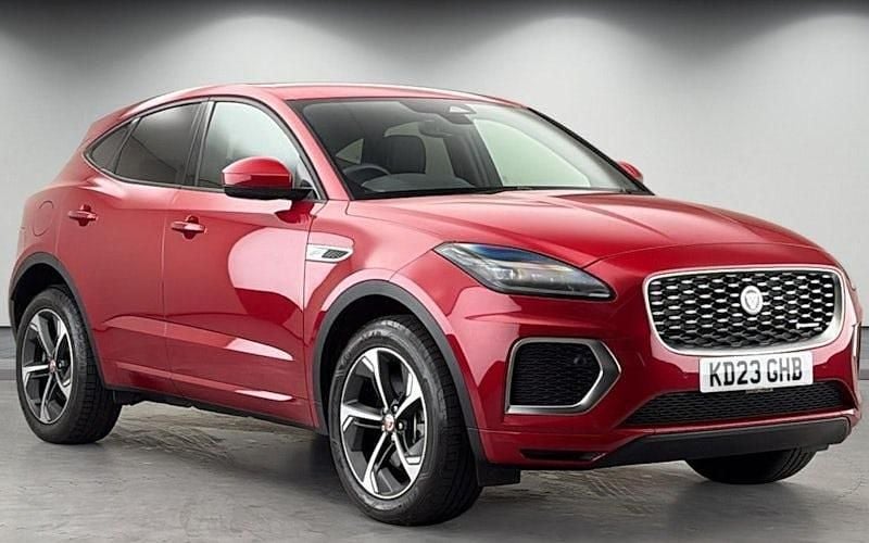 Usado Jaguar E-Pace R-Dynamic 309 HP (227 kW) 2022 Vermelho SUV