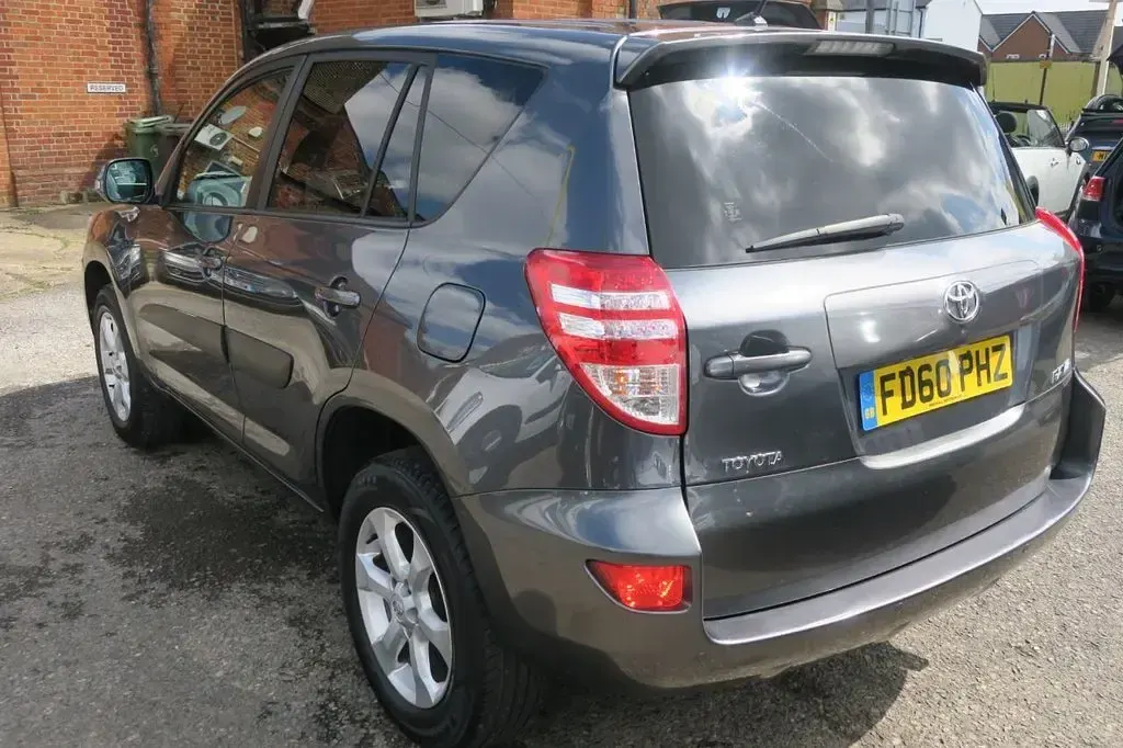 Used Toyota RAV4 150 HP (110 kW) 2011 Grey SUV