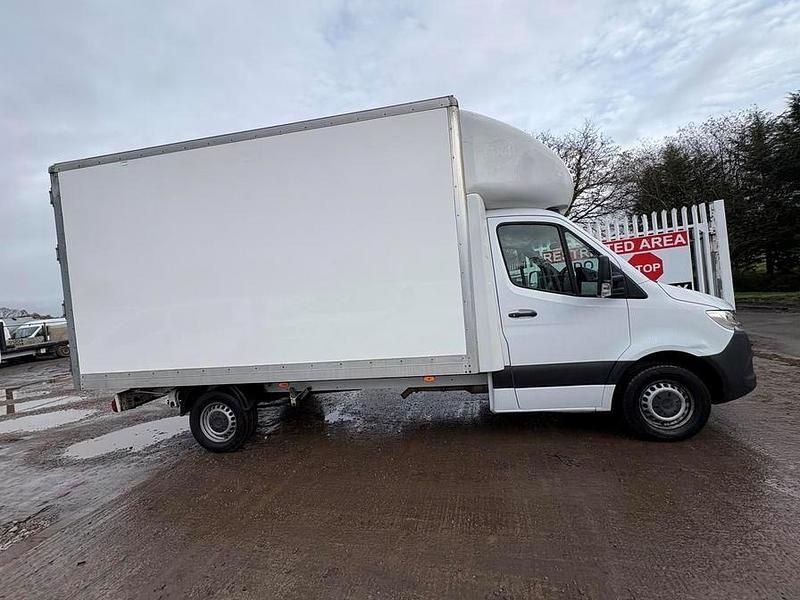 Used Mercedes Sprinter 143 HP (105 kW) 2020 White Van