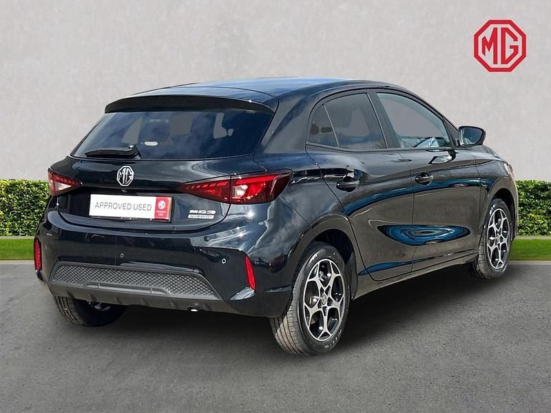 Nuevo MG MG3 Trophy 191 CV (140 kW) 2025 Negro Utilitario