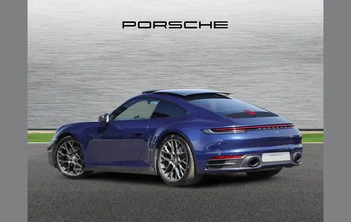 Used Porsche 911 379 HP (278 kW) 2023 Blue Coupe