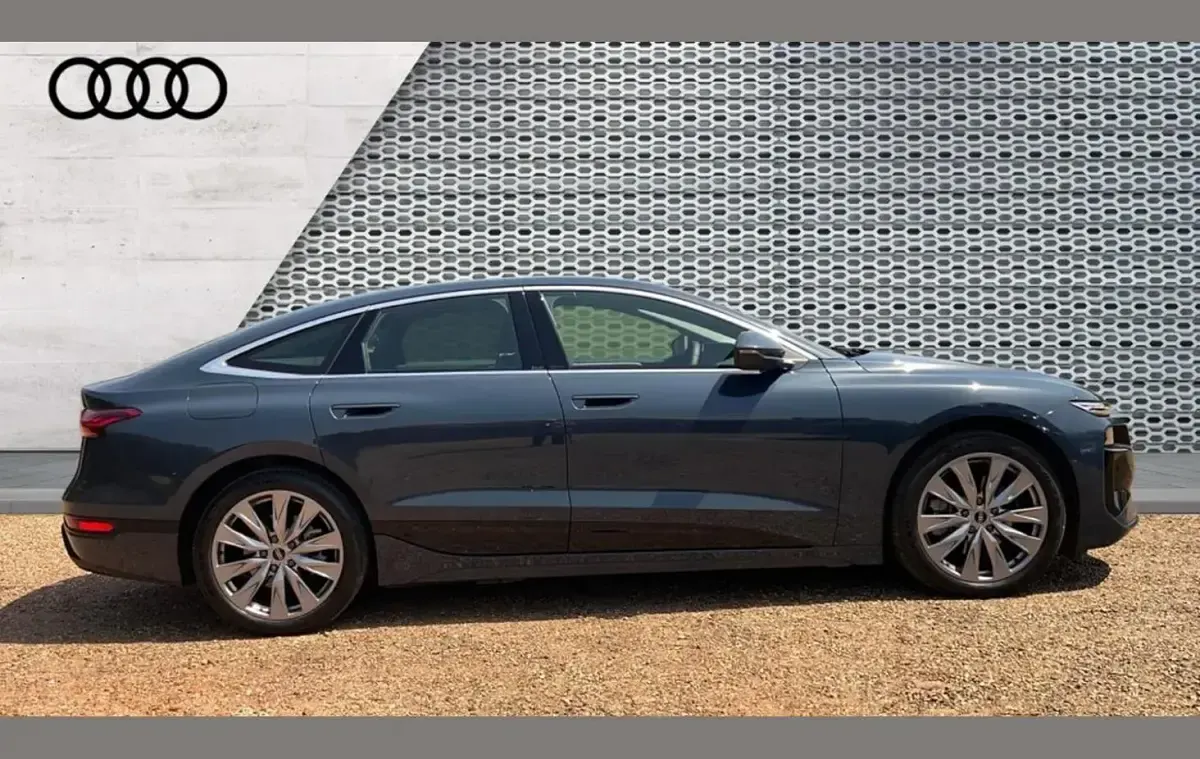 Used Audi A6 e-tron Sport 210 kW (286 HP) 2025 Blue Hatchback