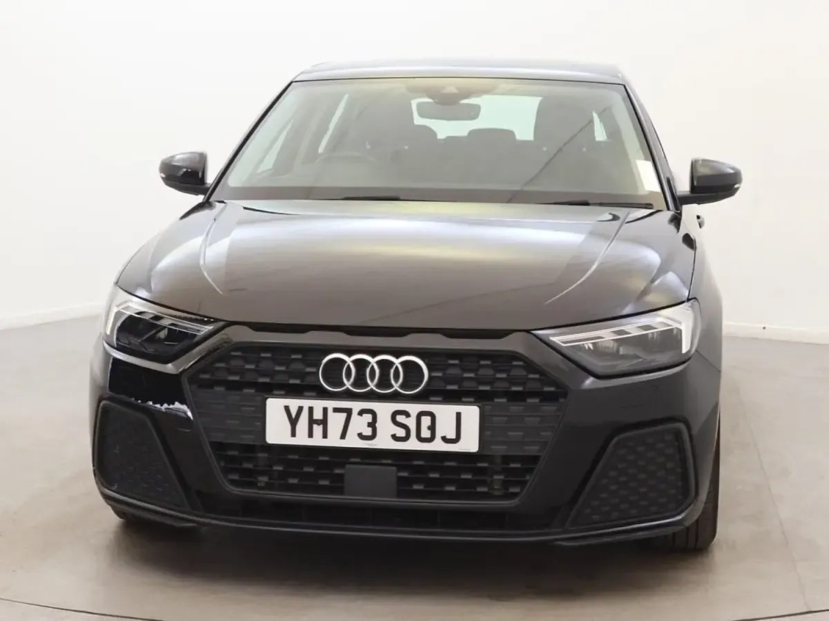 Usado Audi A1 Comfort 95 HP (69 kW) 2023 Preto SUV