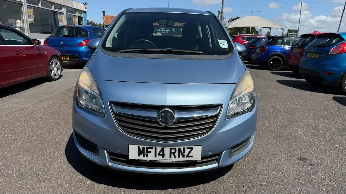Used Vauxhall Meriva 120 HP (88 kW) 2014 Blue MPV
