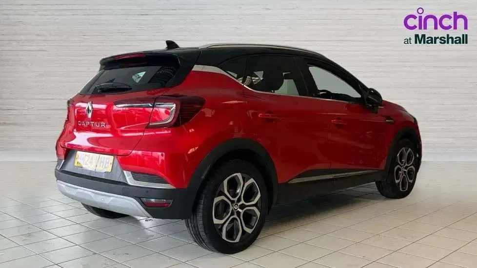 Used Renault Captur Techno 91 HP (66 kW) 2024 Red SUV