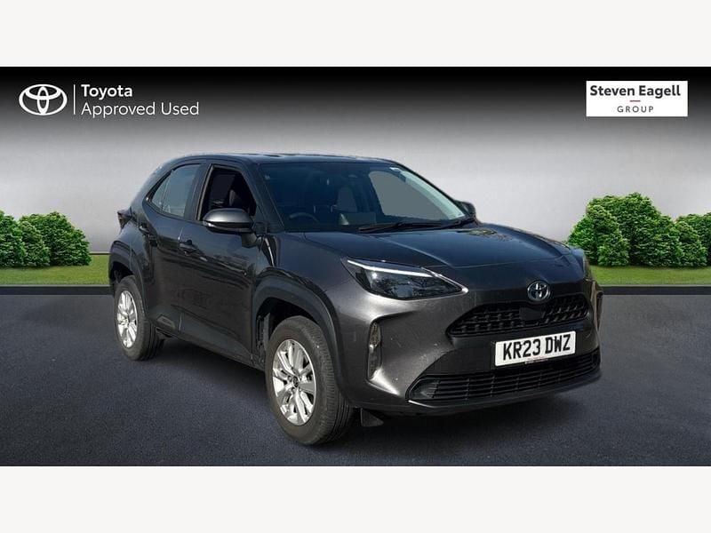 Grey Used 2023 Toyota Yaris Hybrid SUV | £19,721 (Good price) - Image 1/3