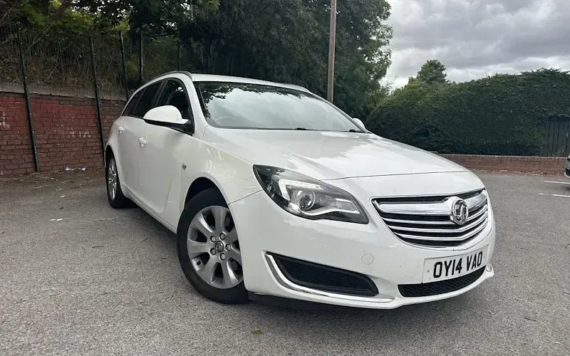 Used Vauxhall Insignia Design Edition 163 HP (119 kW) 2014 Estate
