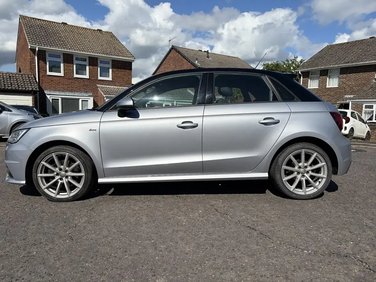 Used Audi A1 Sportback S-Line 125 HP (91 kW) 2017 Silver Hatchback
