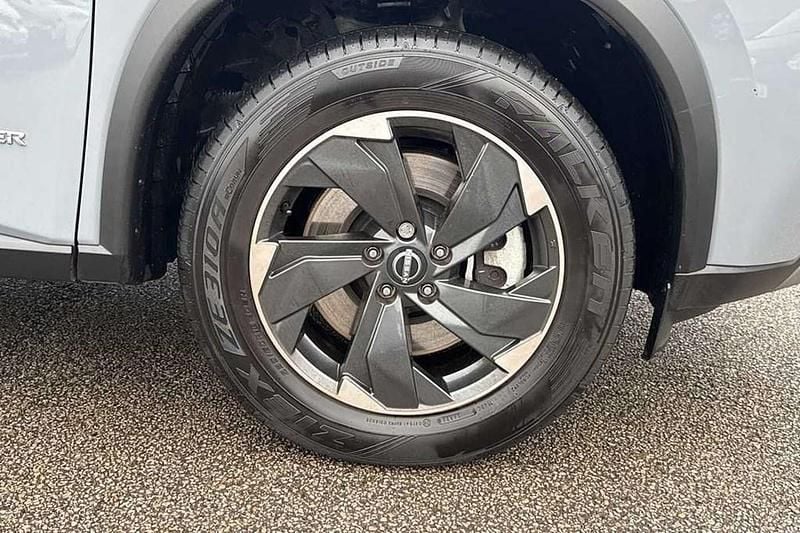 Used Nissan X-Trail Acenta 213 HP (156 kW) 2025 Grey SUV