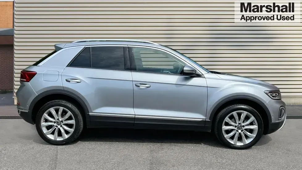 Used VW T-Roc Style 150 HP (110 kW) 2022 Silver SUV