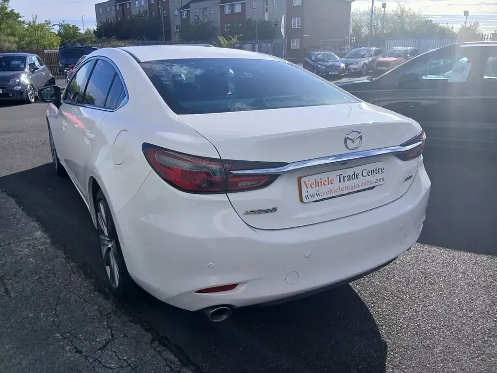 Usado Mazda 6 Inclusive 165 HP (121 kW) 2018 Branco Sedan