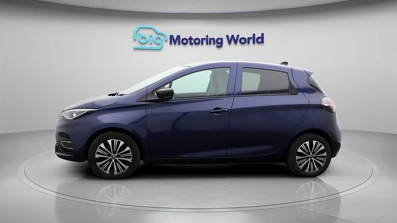Used Renault Zoe Techno 100 kW (136 HP) 2023 Blue Hatchback